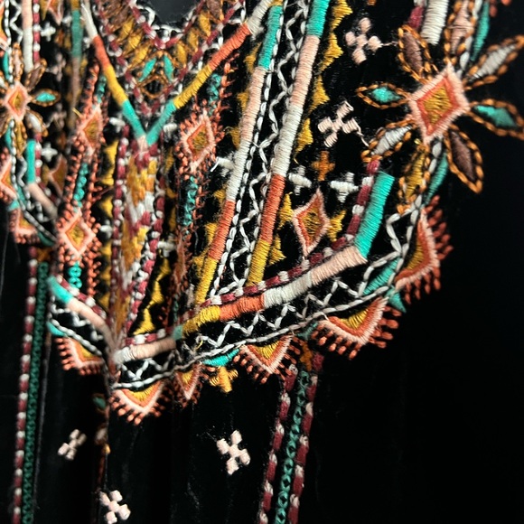 Johnny Was Black Velvet Top - Picture 7 of 11